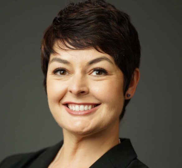 Elite Paratriathlete Amy Dixon Delivers Keynote At Glaucoma Research Foundation'S 2023 Patient Summit 2 Glaucoma Research Foundation Appoints Cynthia Steel, Phd, As Chief Scientific Officer